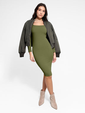 Robe midi à manches longues avec effet gainant intégré
