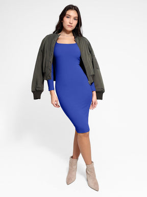 Robe midi à manches longues avec effet gainant intégré